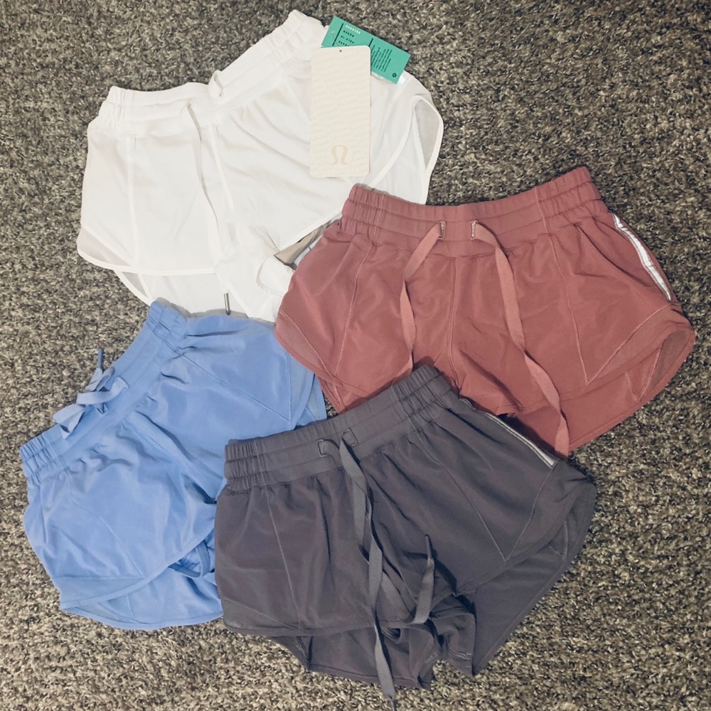 Lululemon hotty hot shorts 2.5”
